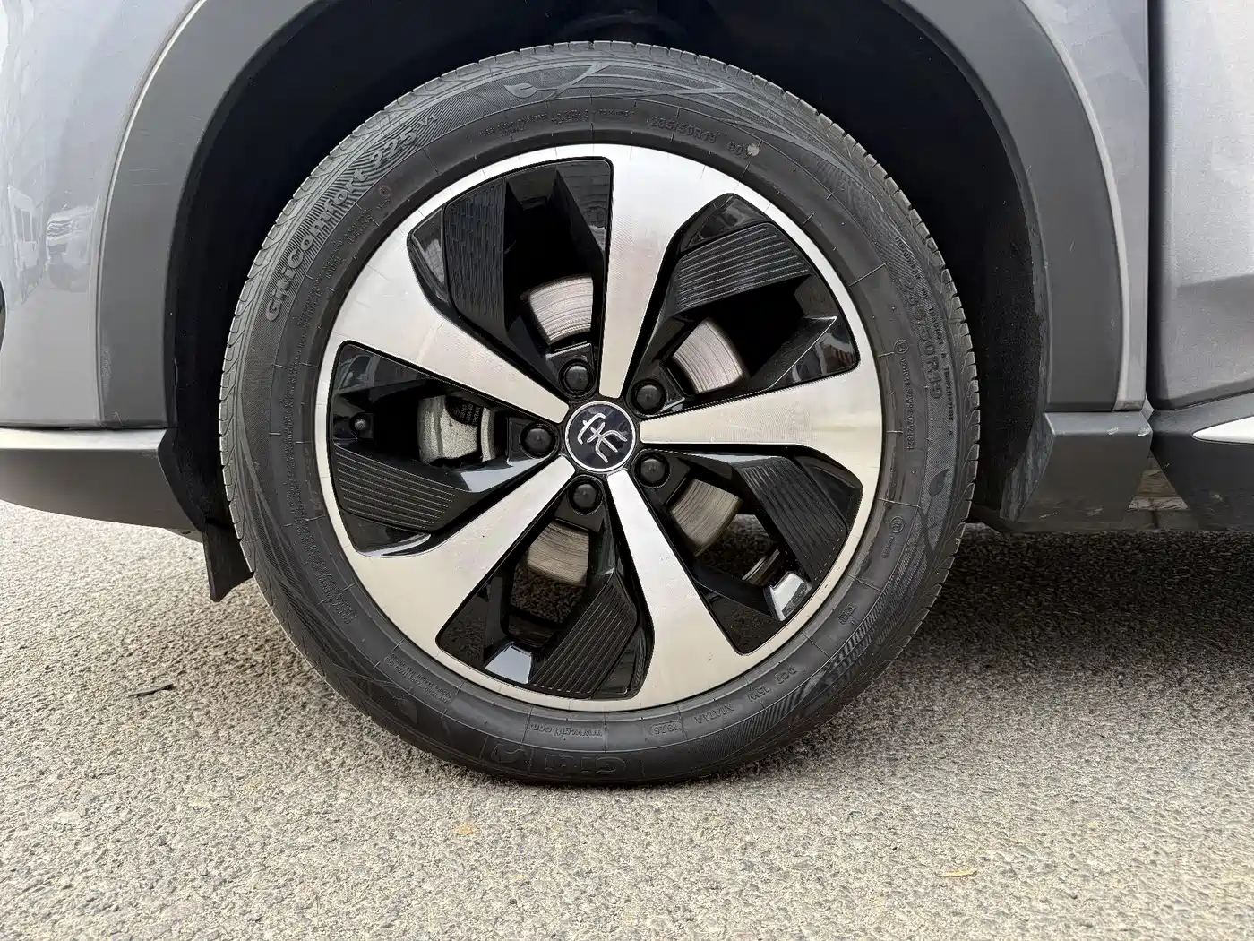 BYD Song PLUS PHEV 2021 EV Flagship фото 13