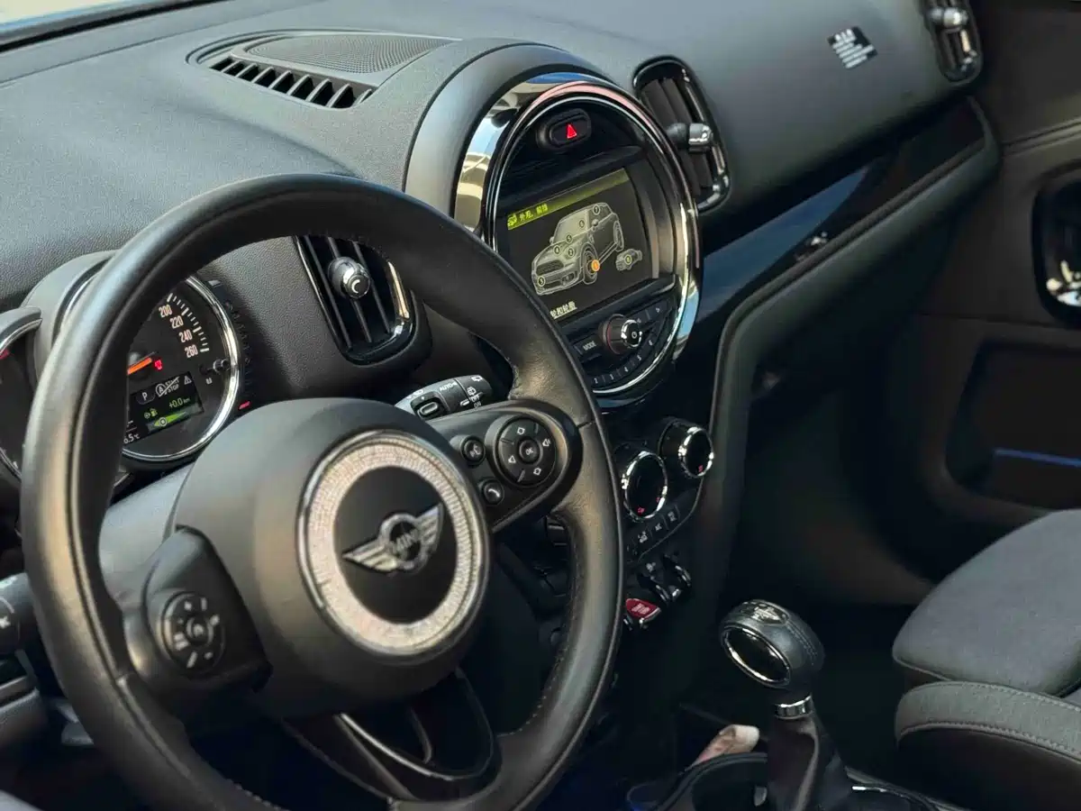 MINI COUNTRYMAN 2017 2.0T COOPER S ALL4 Explorer фото 7