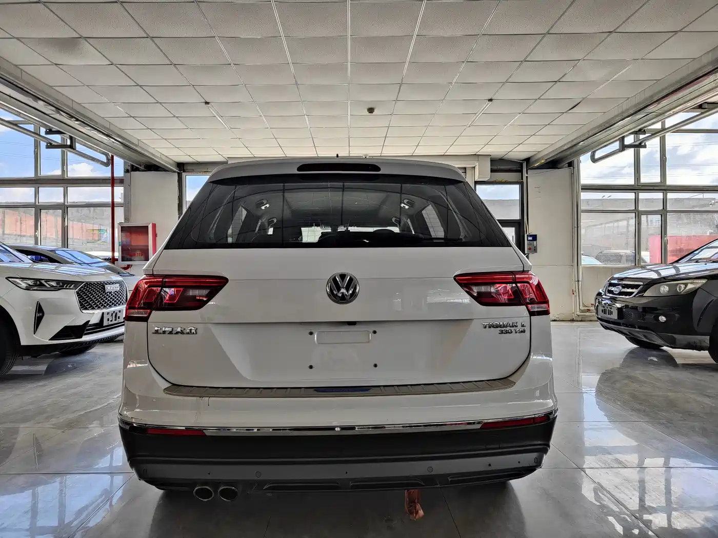Volkswagen Tiguan L 2018 330TSI Automatic 2WD Luxury Edition фото 8
