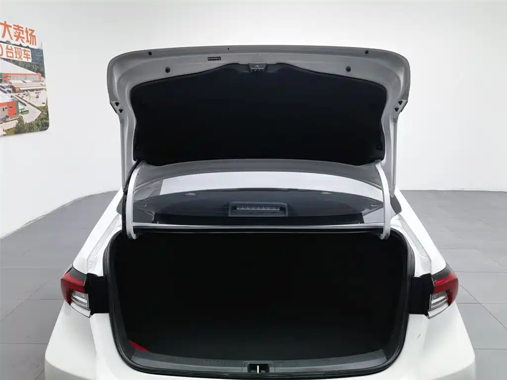 Toyota Corolla 2021 Hybrid 1.8L E-CVT Elite Edition фото 16