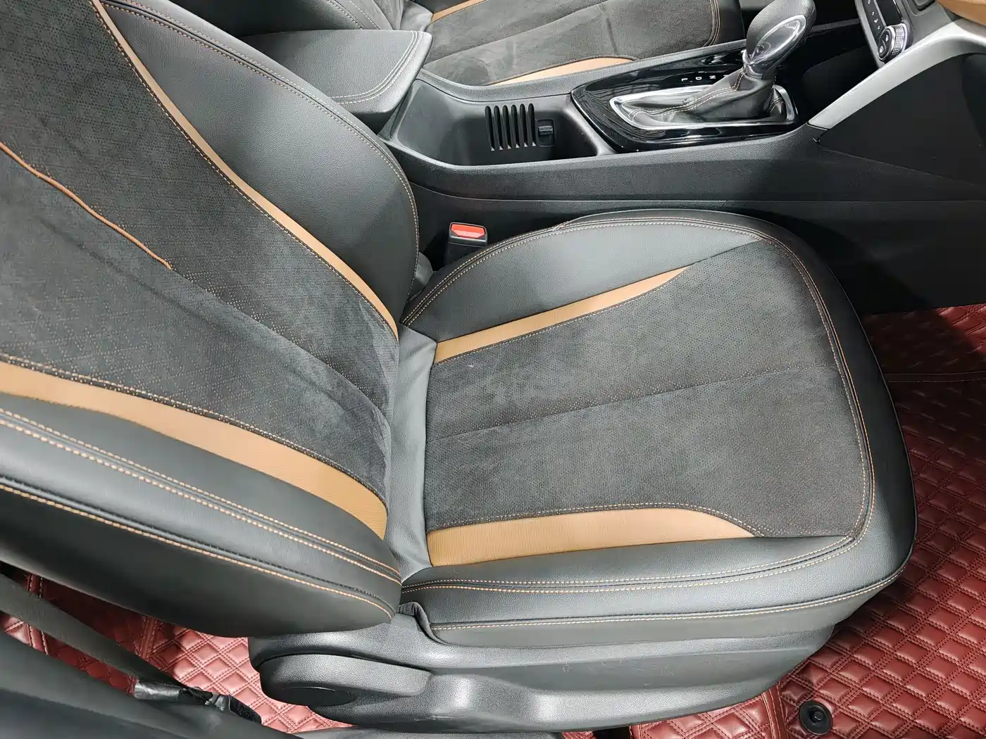 Buick Encore 2020 20T CVT Luxury Edition фото 10