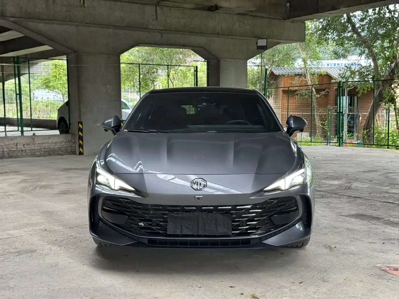 Photo 2 - MG MG7