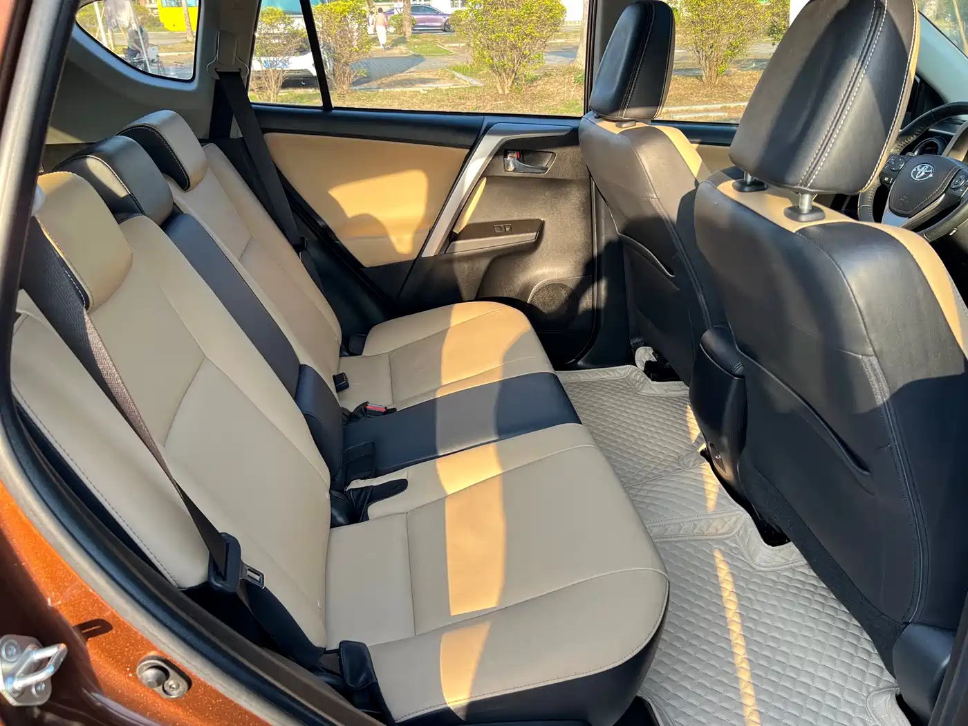 Toyota RAV4 Rongfang 2016 2.0L CVT 2WD Smart (China V) фото 15