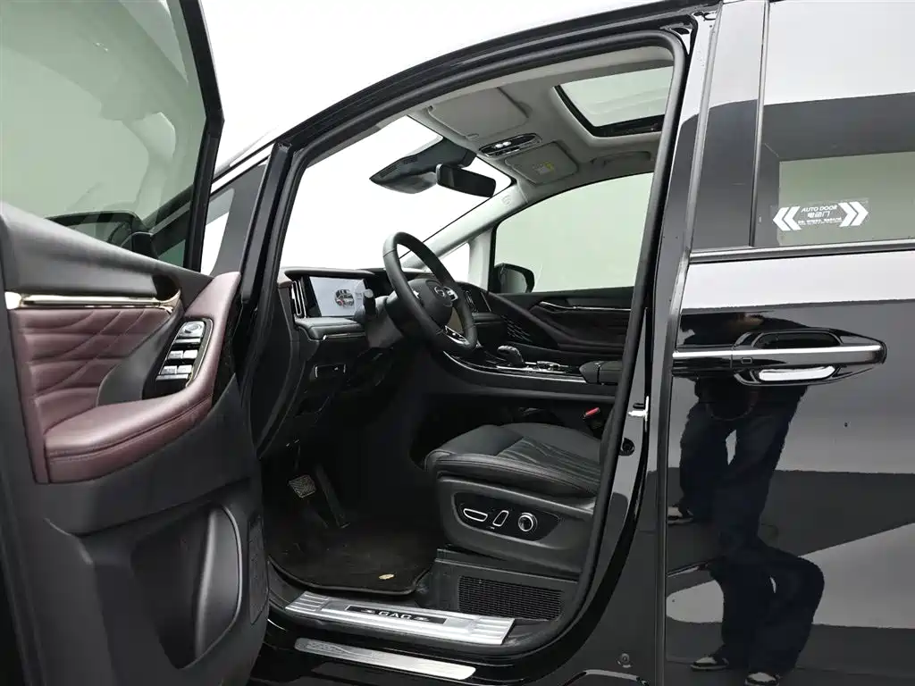 GAC Trumpchi Trumpchi M8 2024 Master Series 400T Ultimate Edition фото 10
