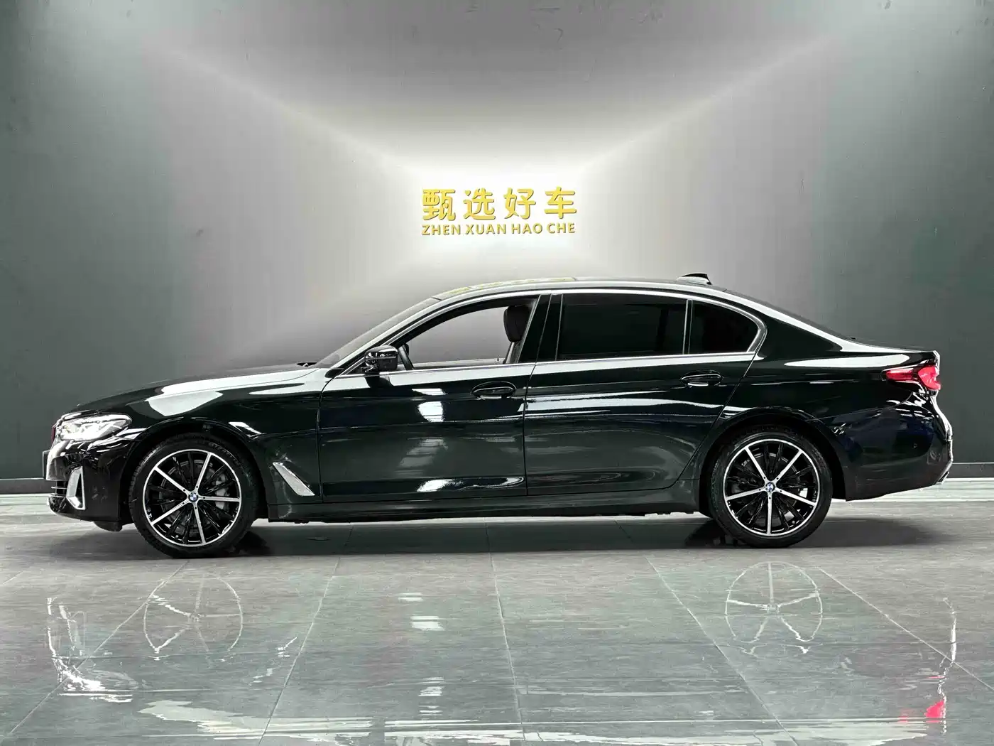 BMW 5 Series 2021 530Li Premium Luxury Package фото 3