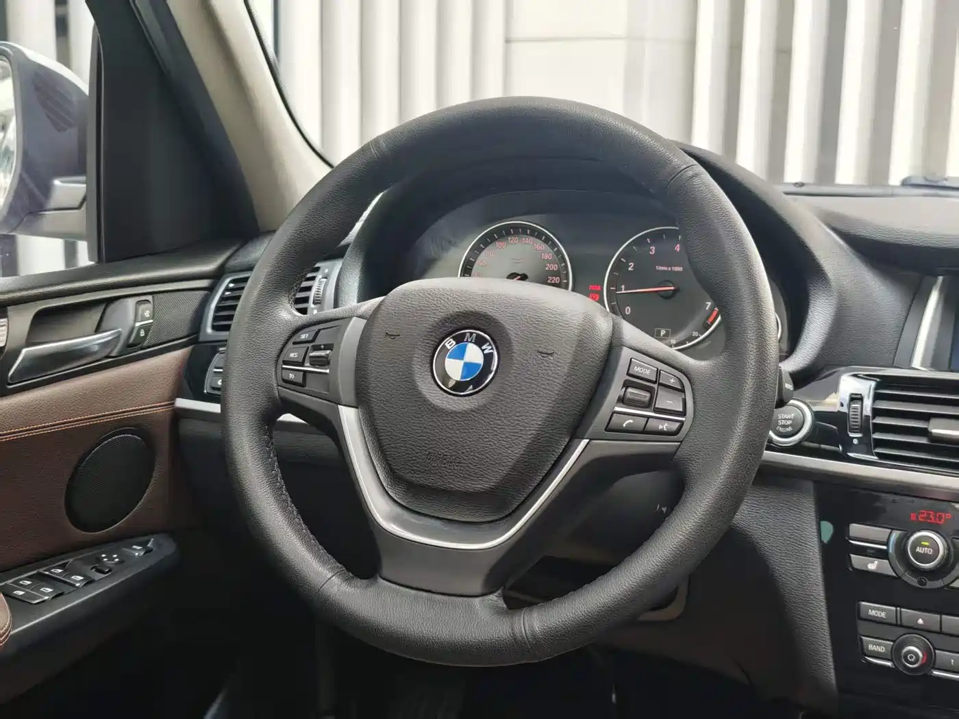 BMW X3 (Import) 2014 xDrive20i X Design Package фото 10