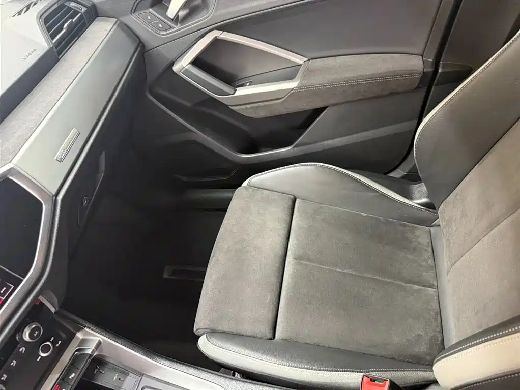 Audi Q3 2022 35 TFSI Fashion Dynamic фото 13