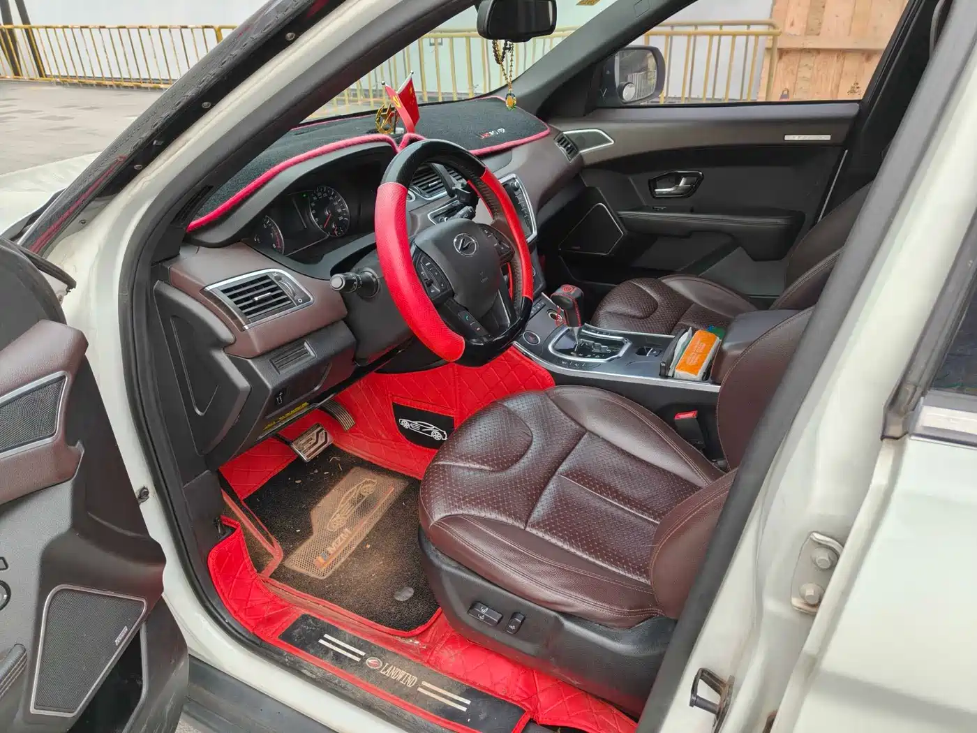 Landwind X7 2015 2015 2.0T Panorama Premium