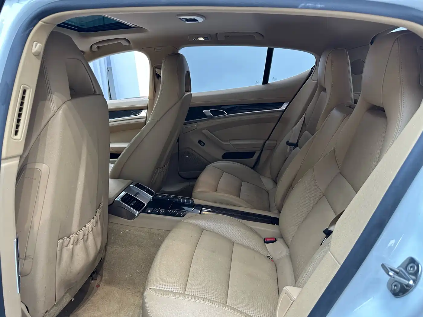 Porsche Panamera 2014 Panamera 3.0T фото 16