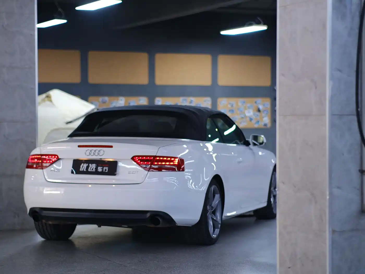 Audi A5 (Import) 2010 2.0TFSI Cabriolet фото 6