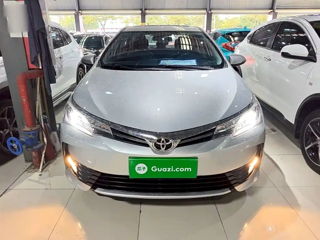 Toyota Corolla 2018 1.2T S-CVT GL-i Smart Shine Edition фото 3