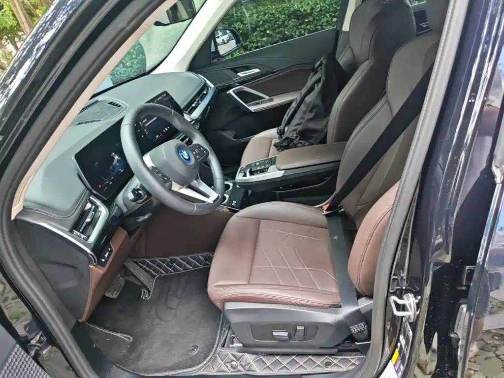 BMW iX1 2024 2023 eDrive25L X Design Package