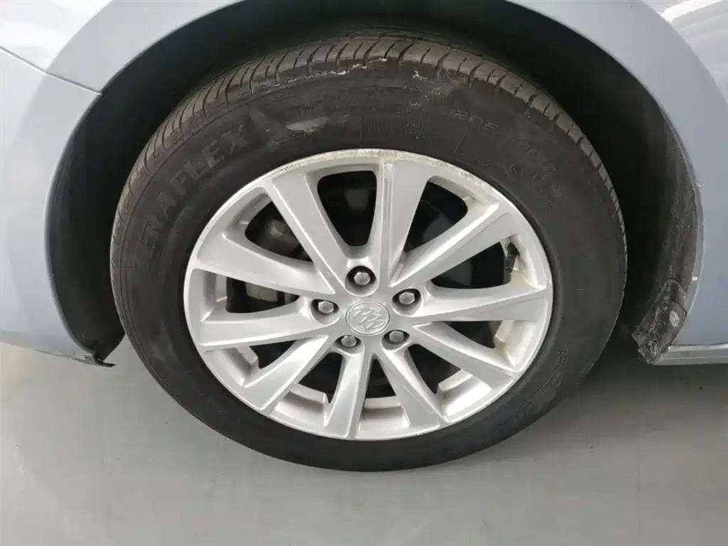Buick Verano 2015 Sedan 20T Dual-clutch Leading фото 23