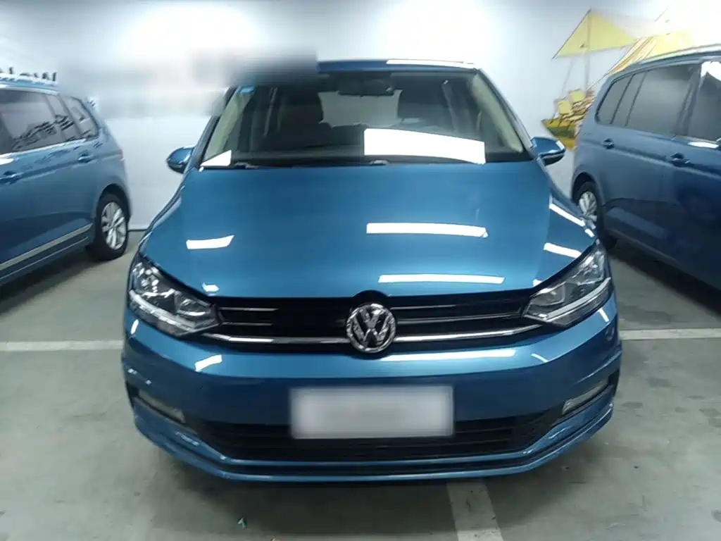 Фото 3 - Volkswagen Touran