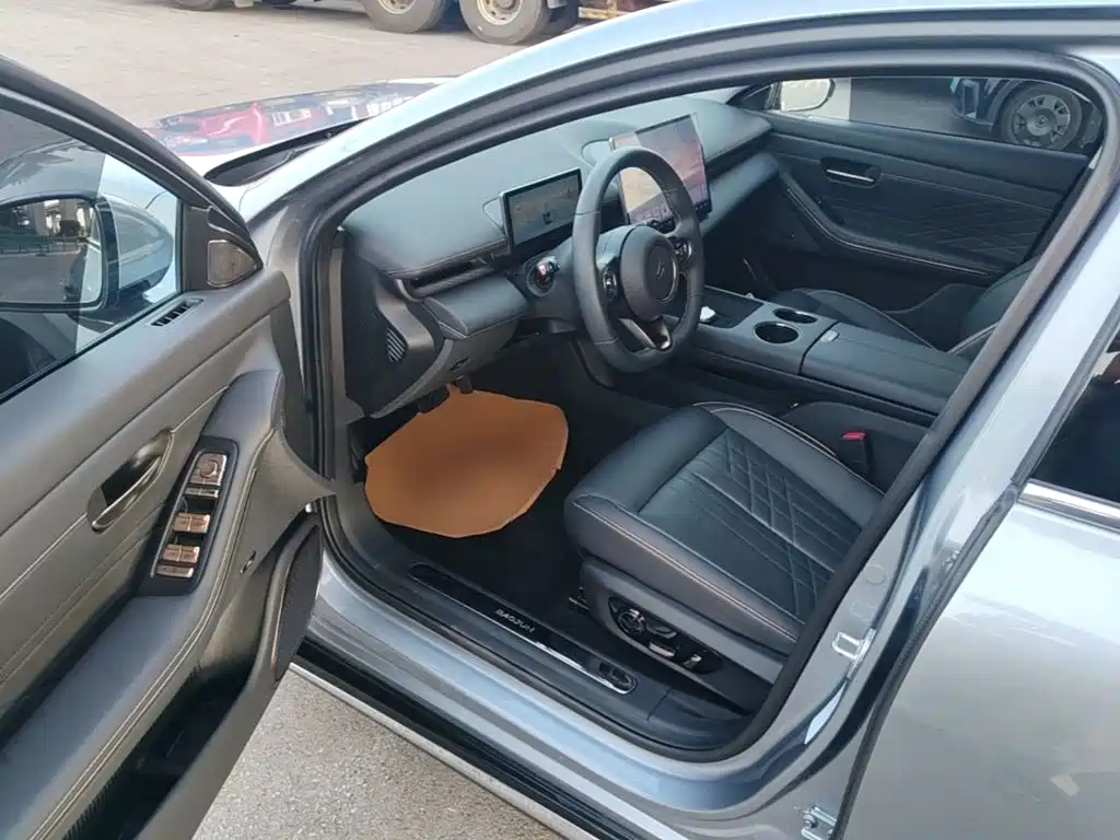 Baojun Enjoyment 2025 2025 PHEV 140km Luxury Edition