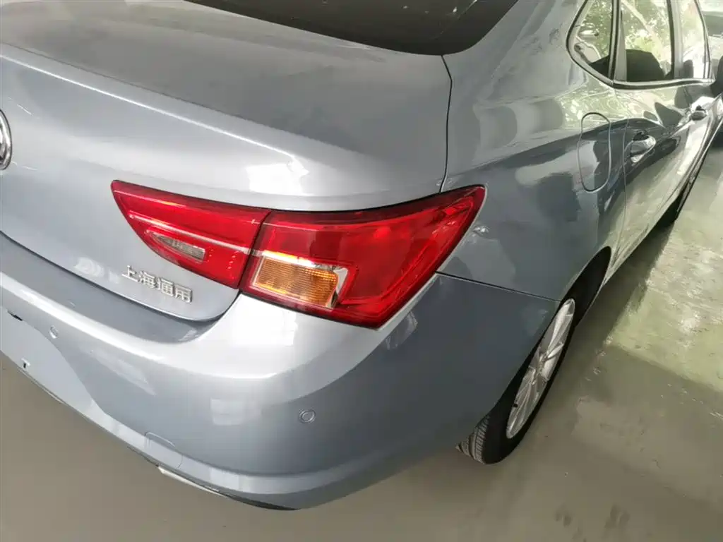 Buick Verano 2015 Sedan 20T Dual-clutch Leading фото 8