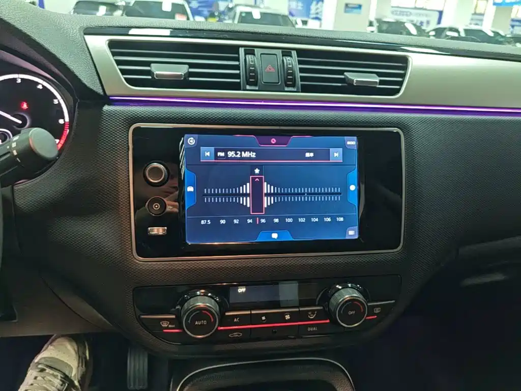 Photo 13 - Qoros 5
