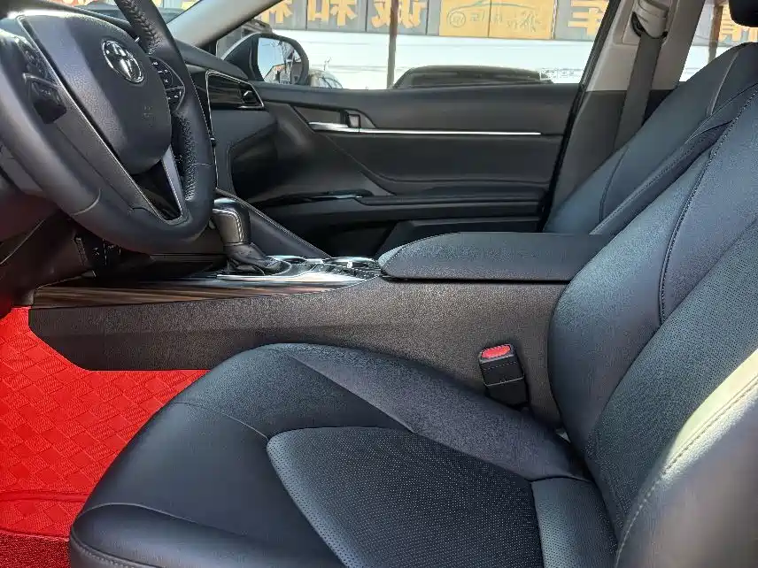 Toyota Camry 2018 2.5G Luxury Edition фото 5