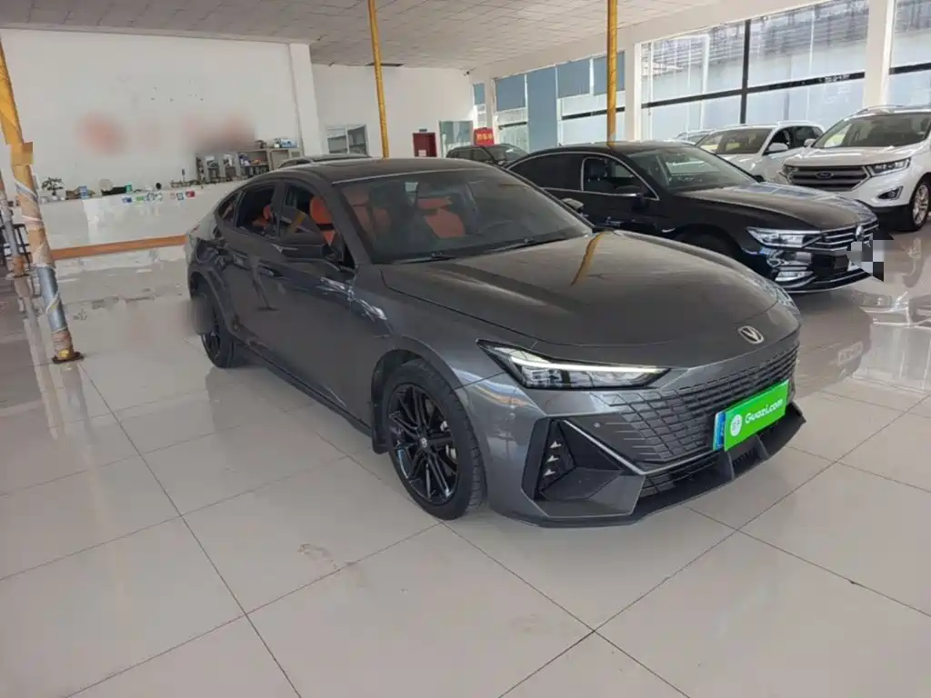 Changan UNI-V iDD 2023 2023 ZhiDian iDD 1.5T 113km Smart Fun Edition