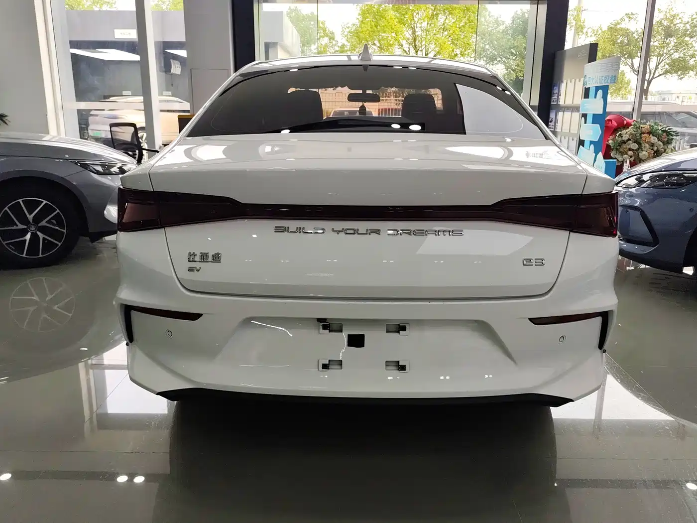 BYD e3 2024 2021 Upgraded Edition Long Range Luxury