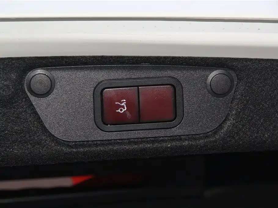 Mercedes-Benz C-Class 2019 Facelift C 260 L Sport фото 28