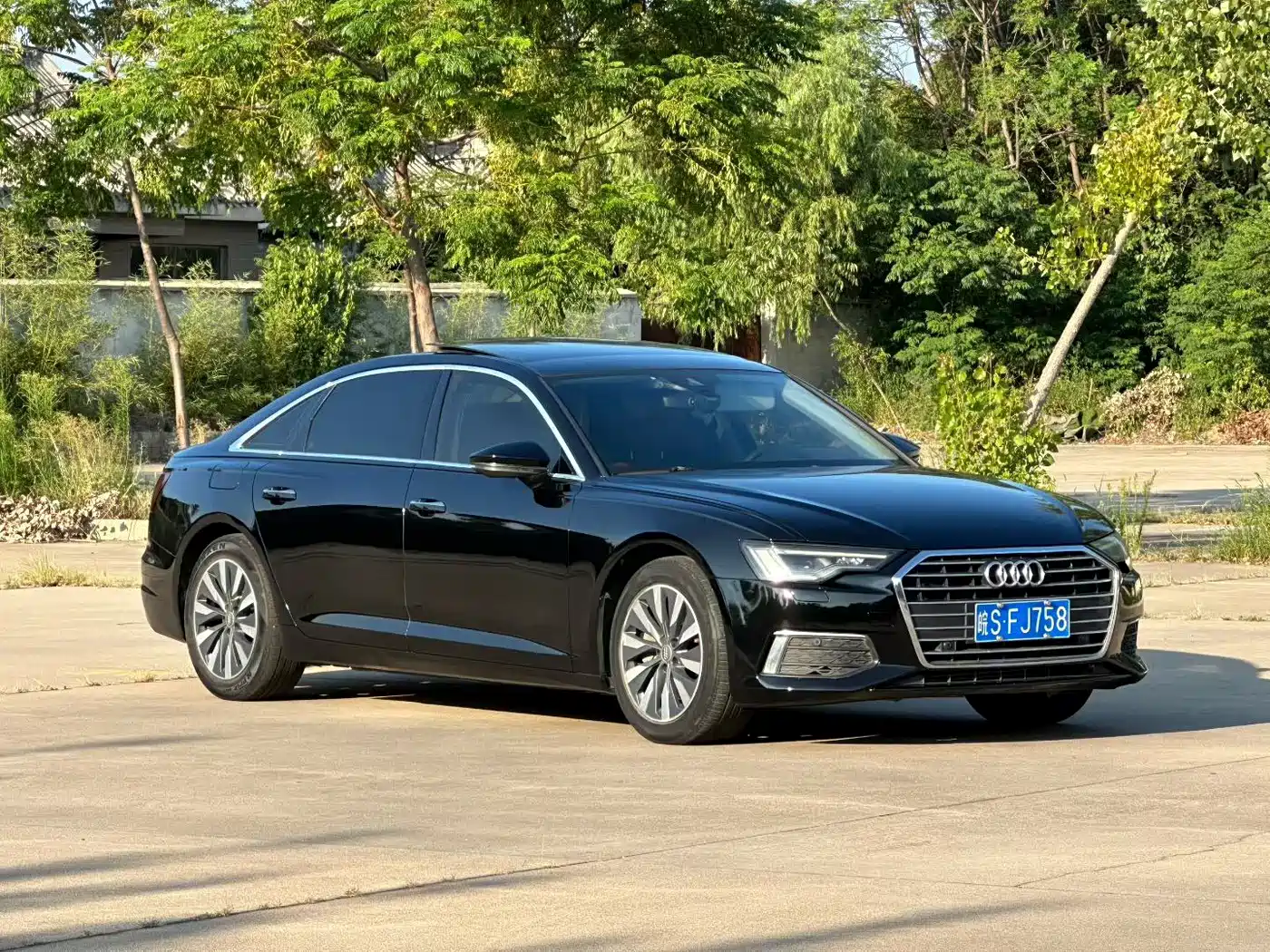 Фото 3 - Audi A6L