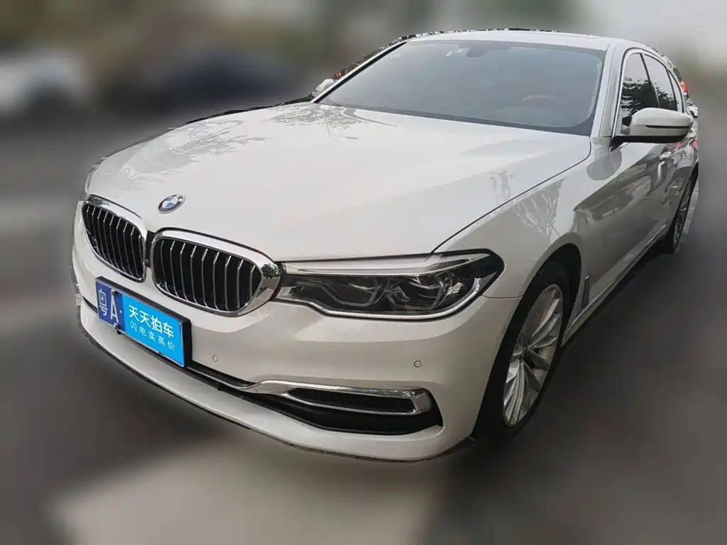 Фото 1 - BMW 5 Series
