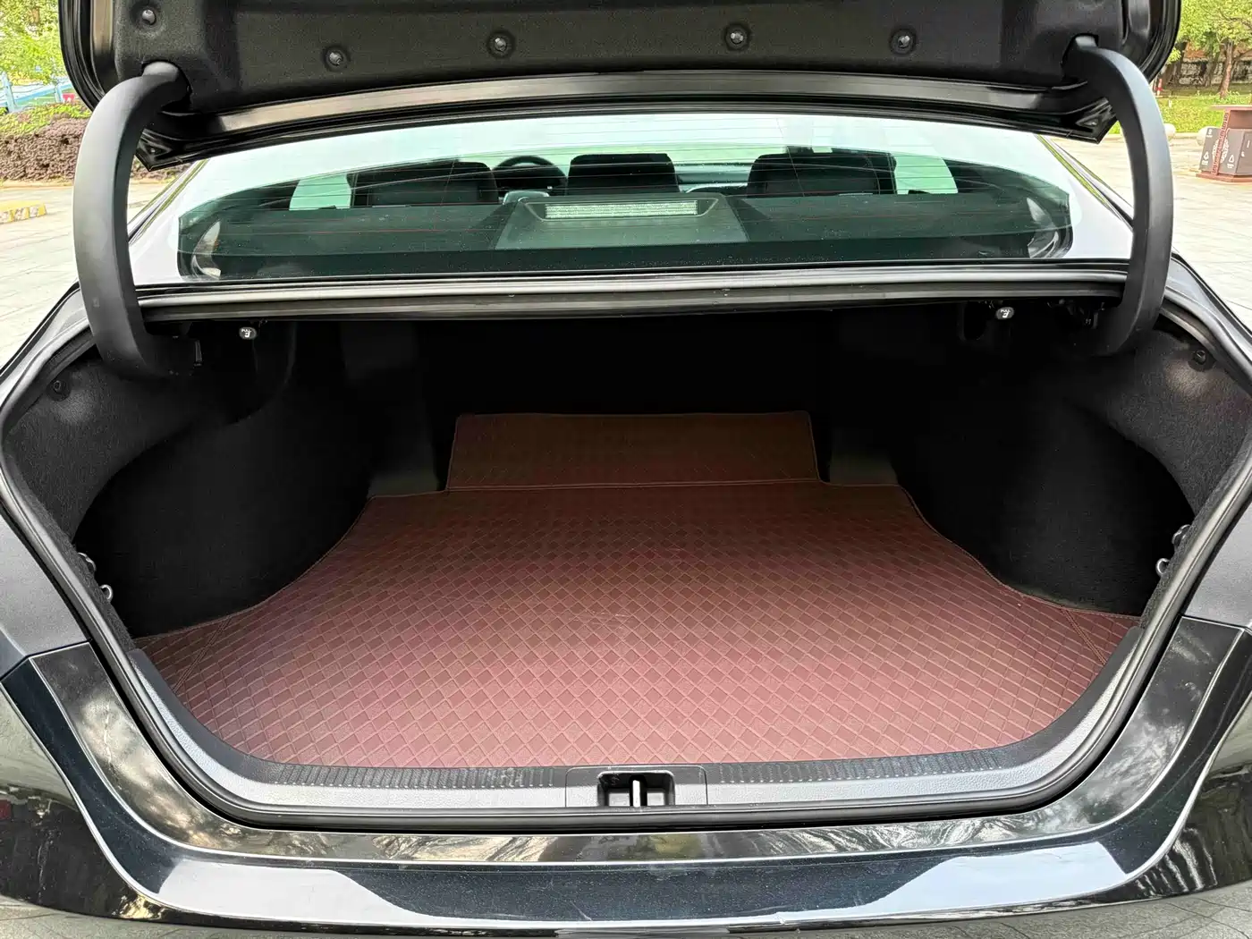 Toyota Camry 2023 2.0G Luxury Edition фото 16