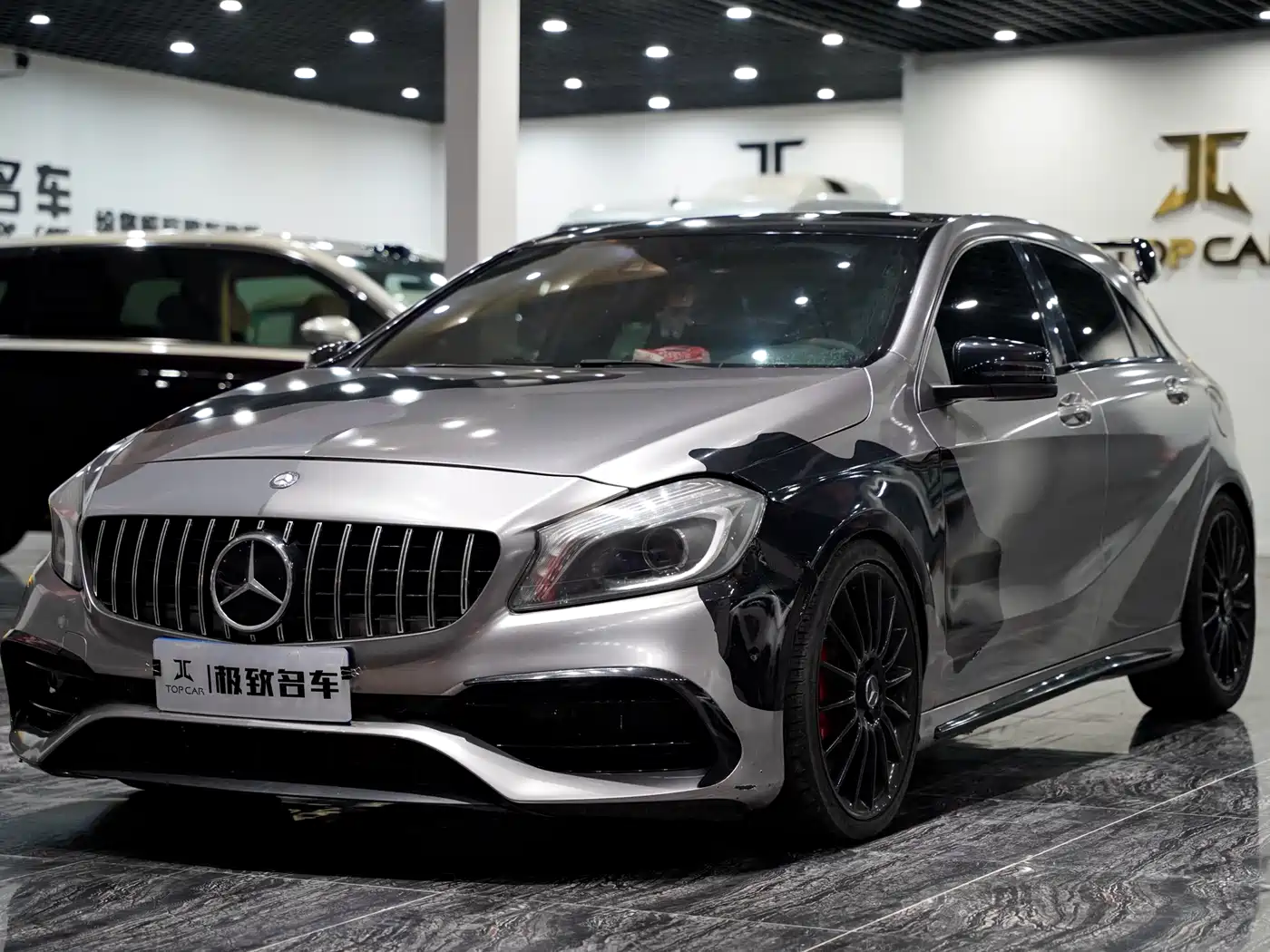 Mercedes-Benz A-Class AMG (Import) 2014 AMG A 45 4MATIC фото 3