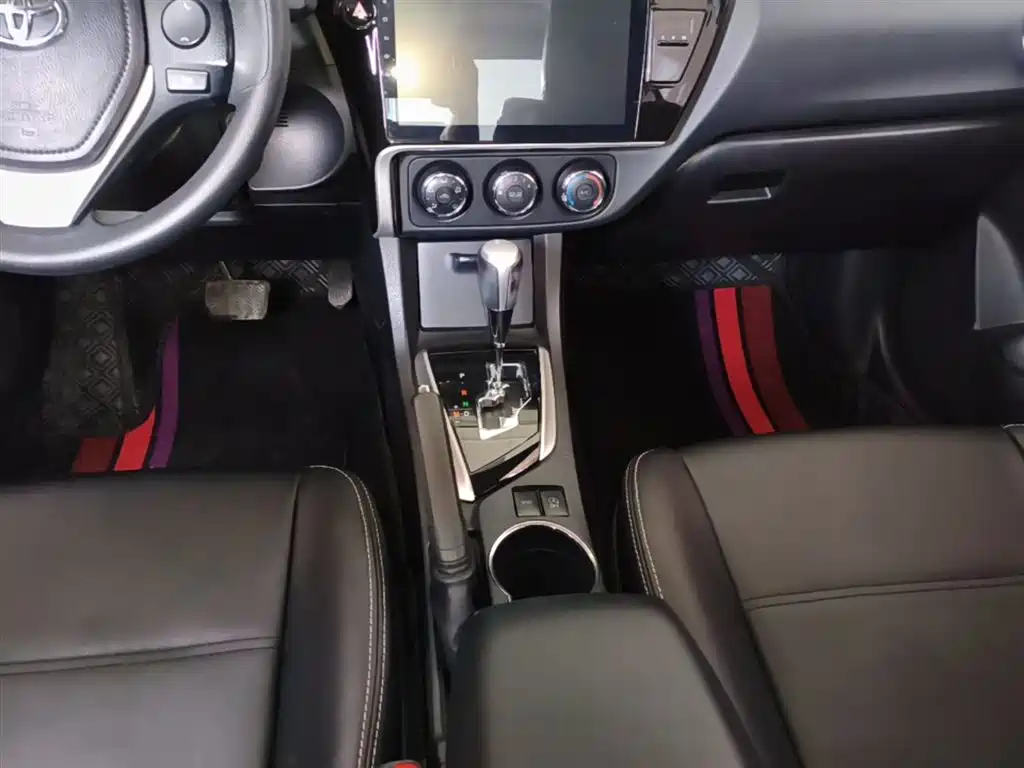 Toyota Corolla 2017 Facelift 1.2T S-CVT GL-i фото 14