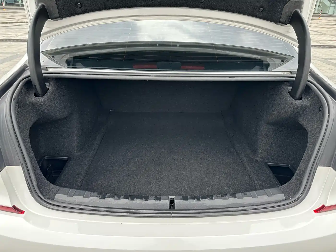 BMW 3 Series 2020 320Li M Sport Package фото 21