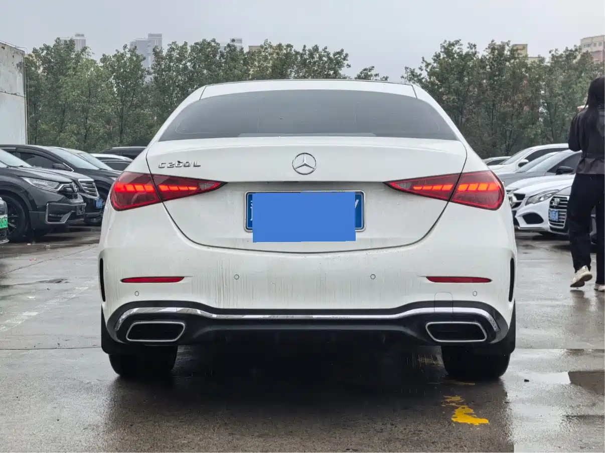 Фото 4 - Mercedes-Benz C-Class