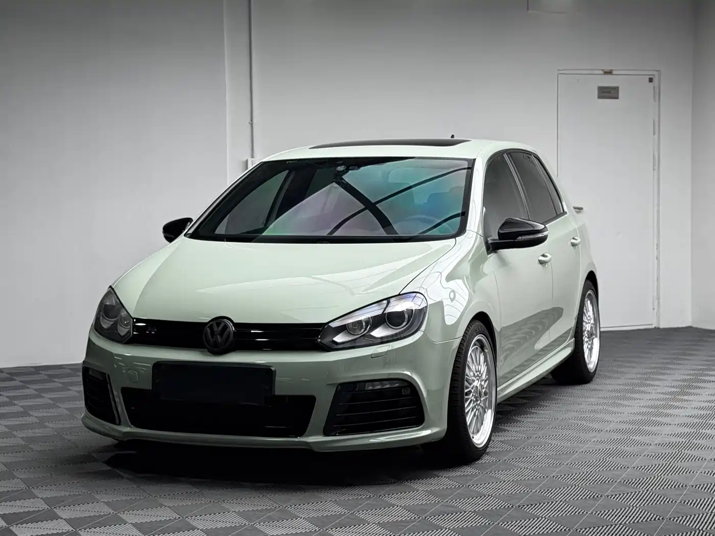 Volkswagen Golf (Import) 2011 2.0TSI R