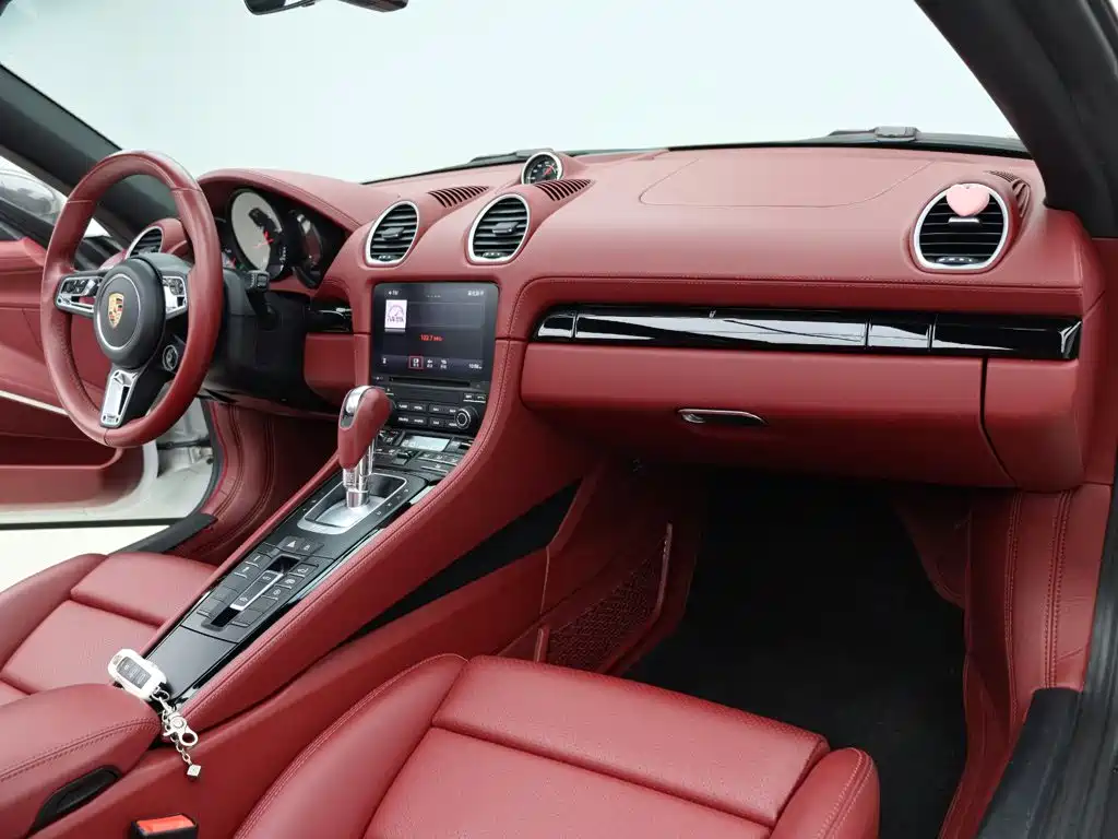 Photo 15 - Porsche 718