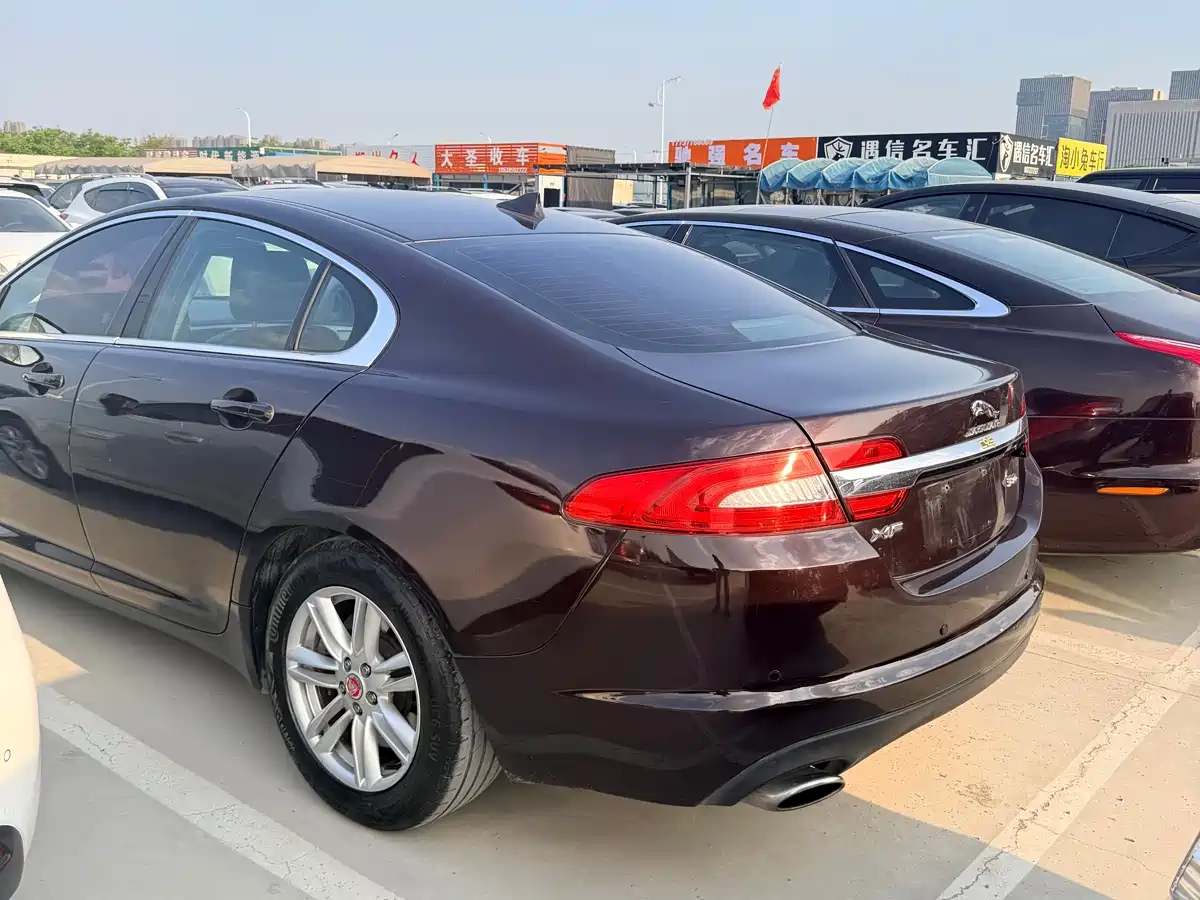 Jaguar XF 2014 2015 XF 2.0T Style Edition