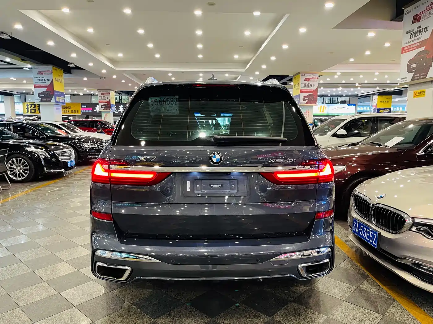 BMW X7 2020 xDrive40i Executive M Sport Package фото 18