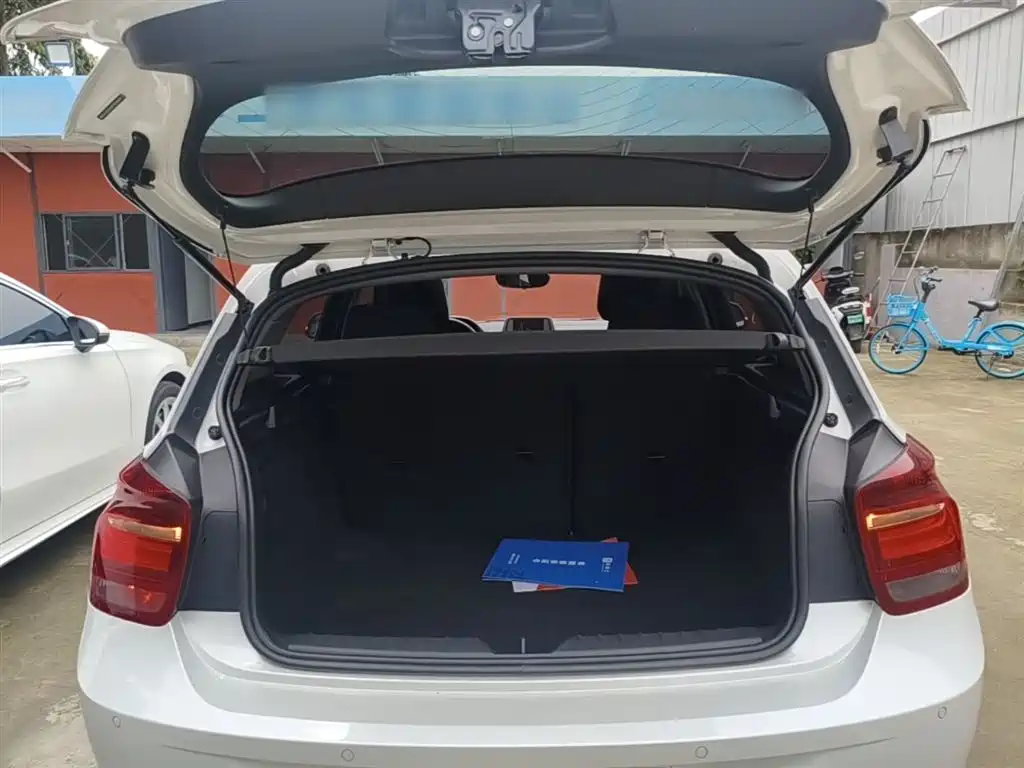 BMW 1 Series (Import) 2013 Facelift 118i Sport Model фото 19