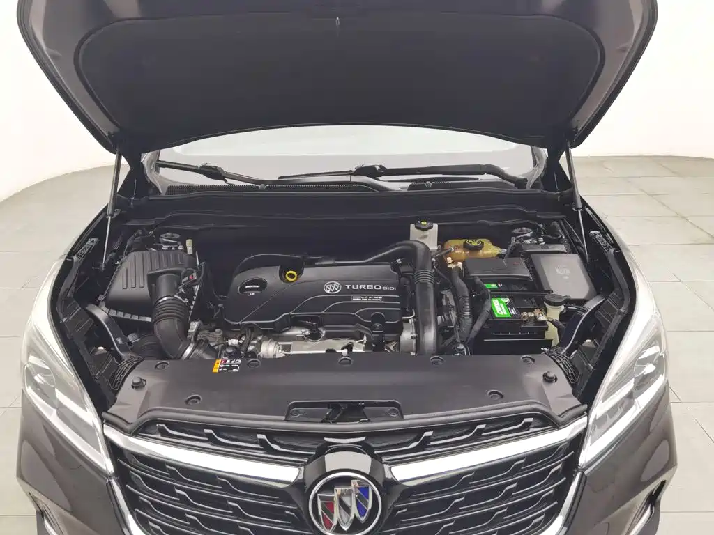 Фото 6 - Buick Envision Plus
