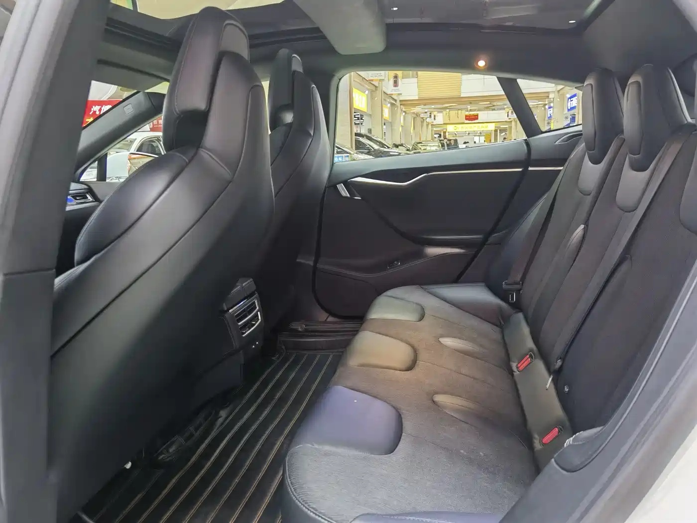TESLA MODEL S