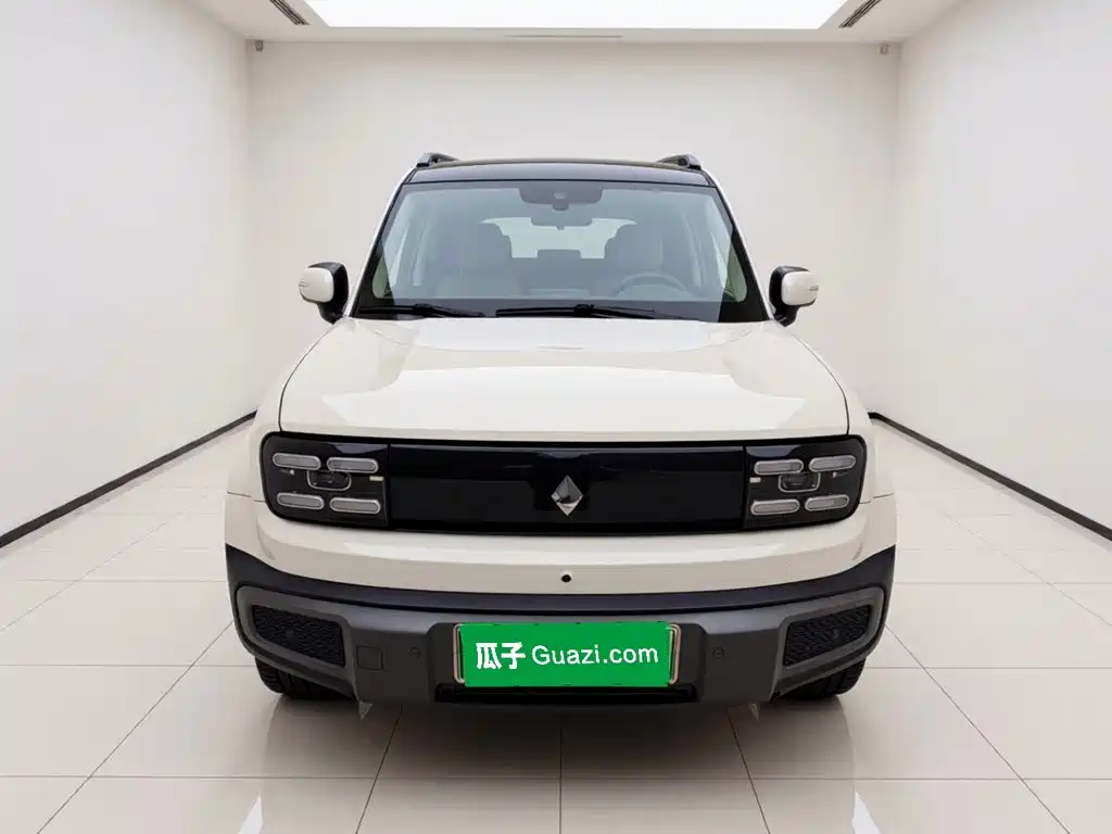 Baojun Yueye Plus 2024 2024 Smart Premium 4-Seater