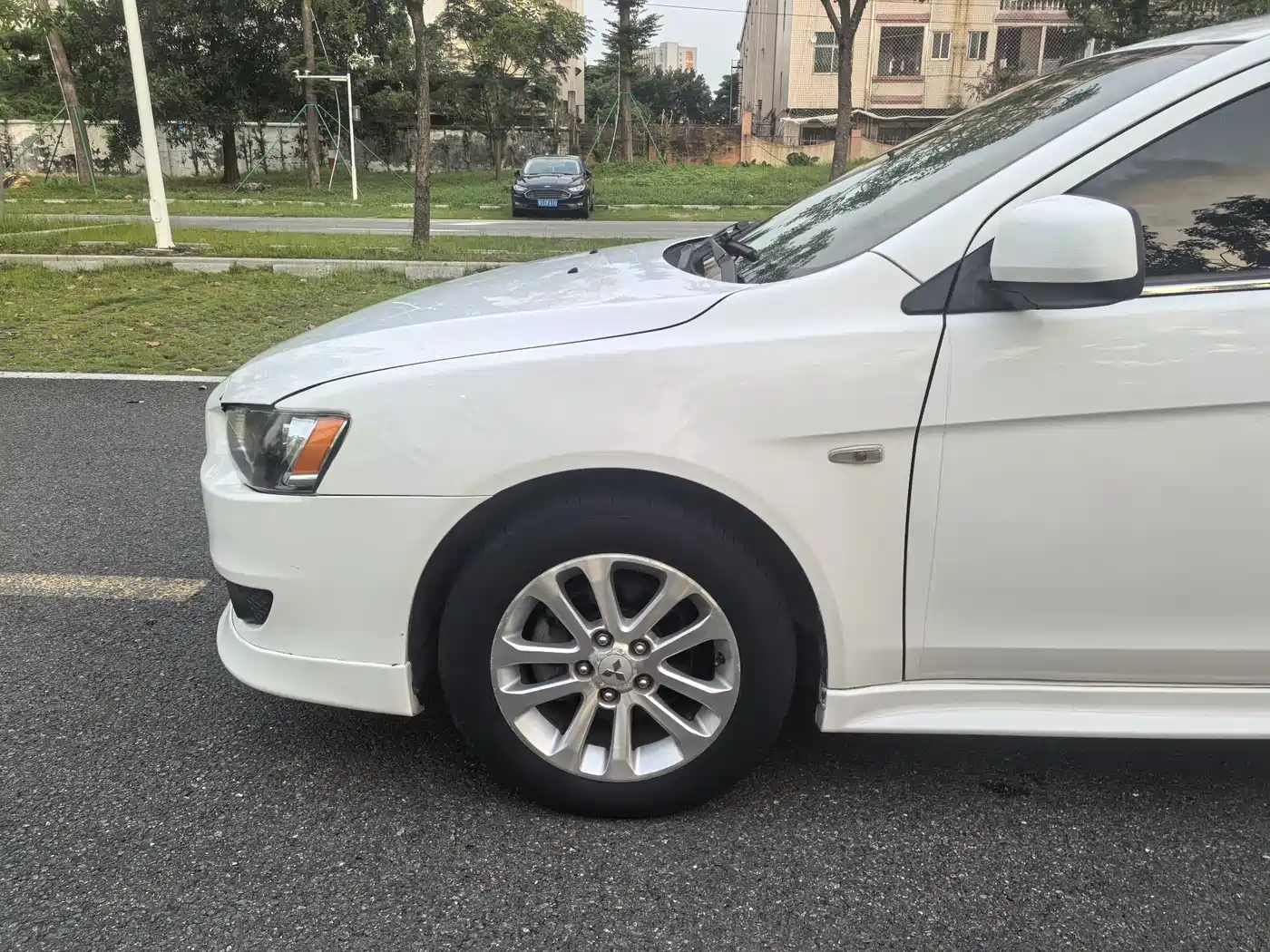 Mitsubishi Lancer EX 2012 Zhishang 1.8L CVT Luxury фото 4