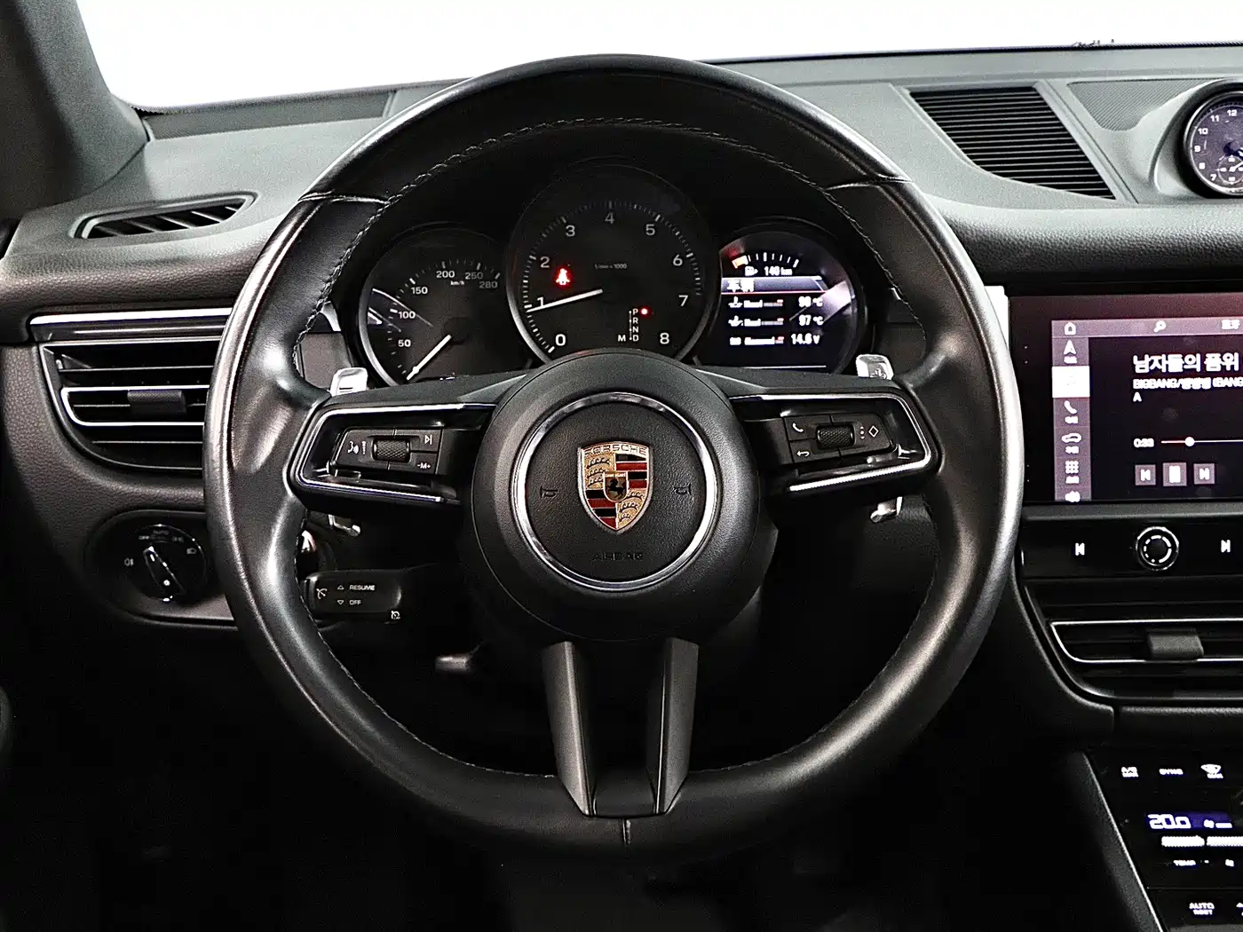 Porsche Macan 2022 Macan 2.0T фото 10