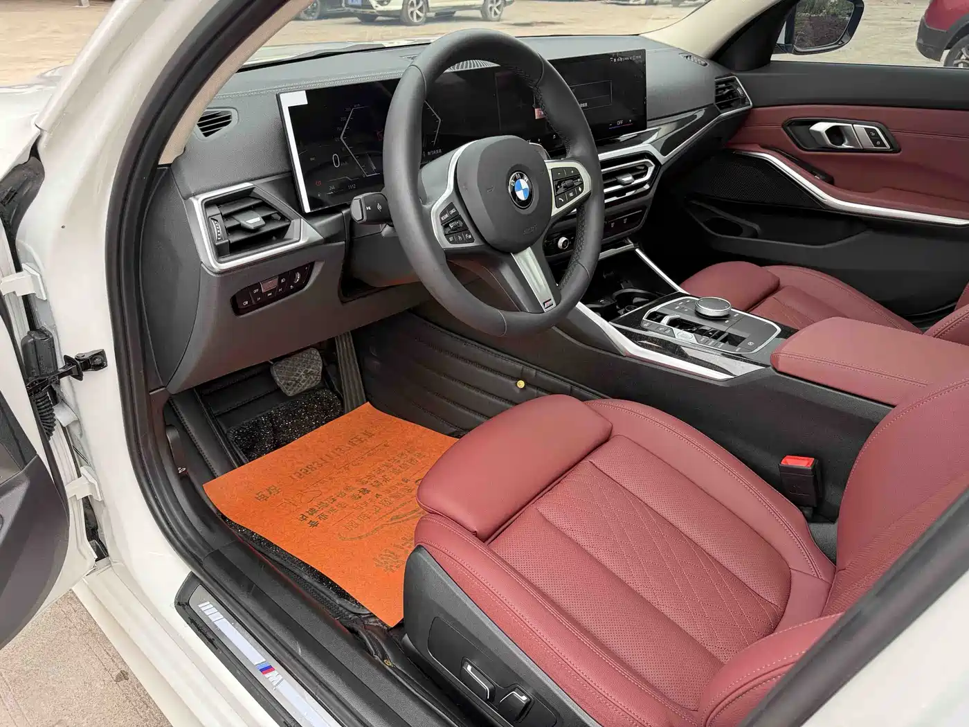 BMW 3 Series 2024 325Li M Sport Package фото 27