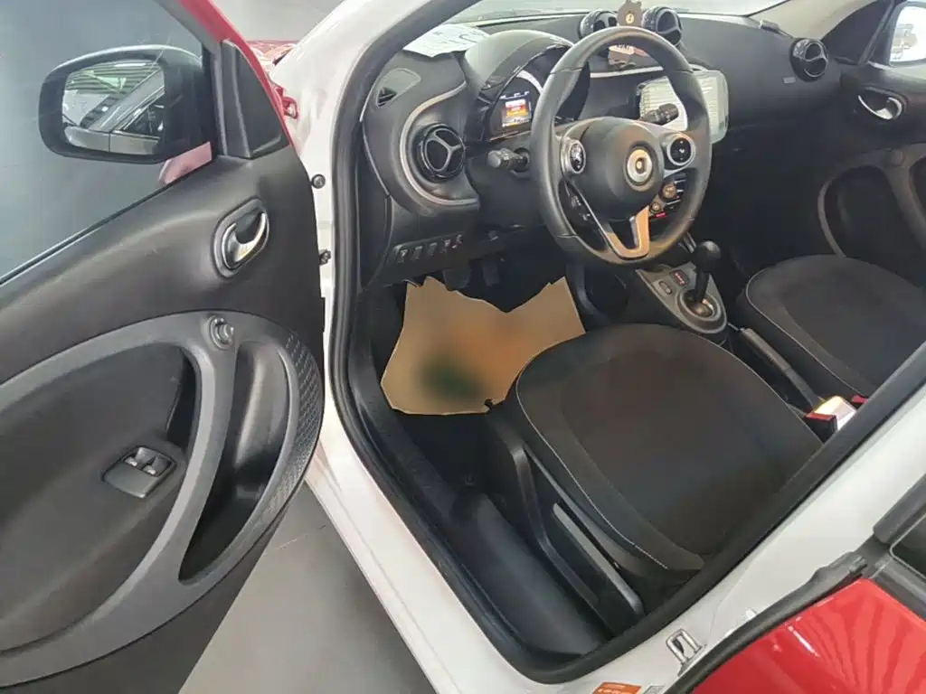 smart forfour 2019 2018 1.0L 52kW Passion Edition