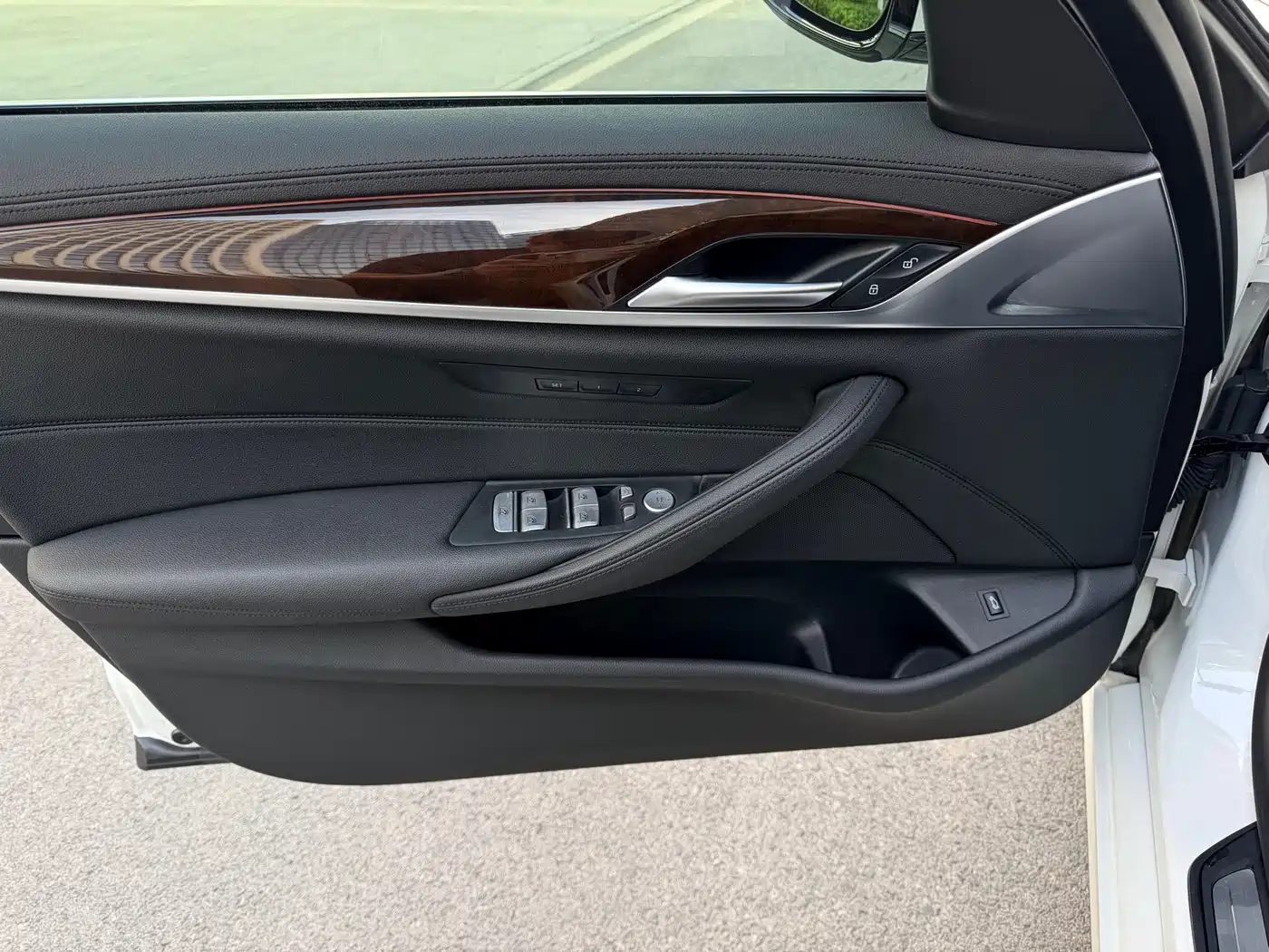 BMW 5 Series 2018 525Li Luxury Package фото 6