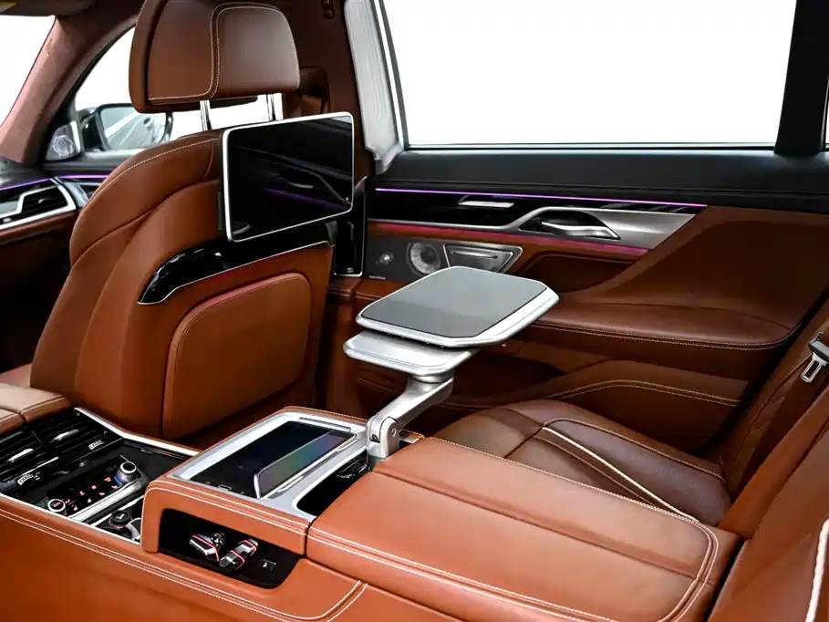 BMW 7 Series 2018 740Li xDrive Premium Type M Sport Package фото 13