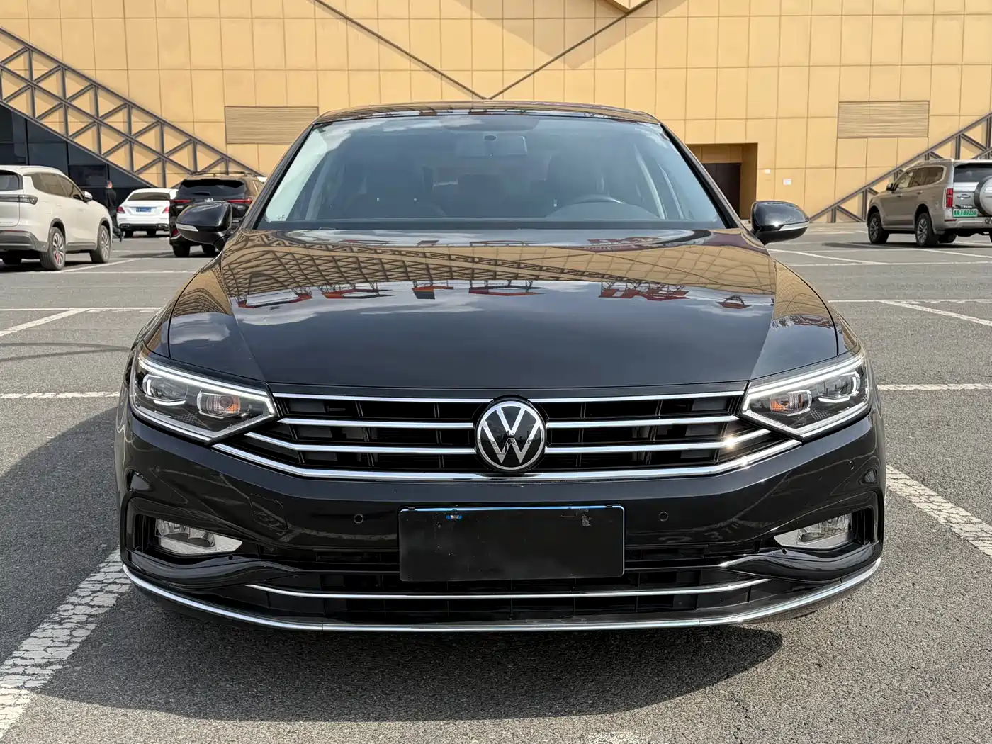 Volkswagen Magotan 2020 280TSI DSG Leading фото 2