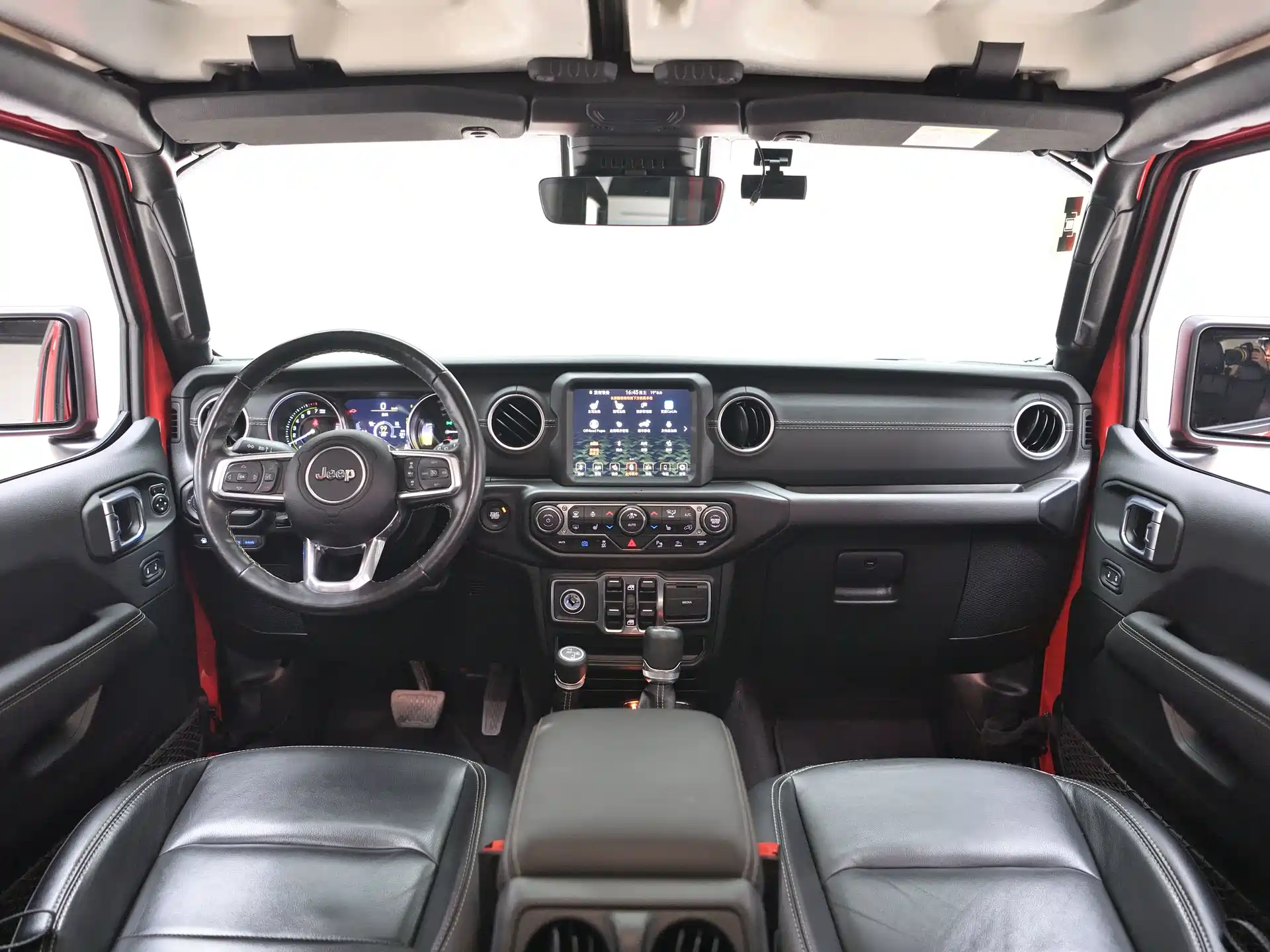 Photo 13 - Jeep Wrangler 4xe