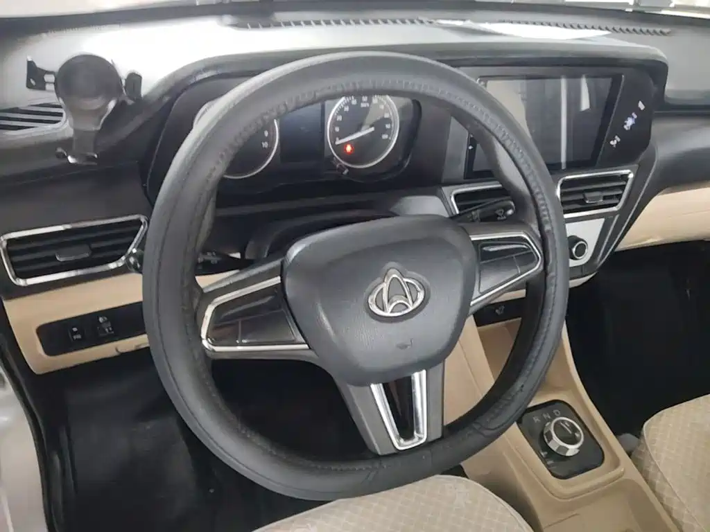 Photo 11 - Changan Kuayue Xinbao T3 EV