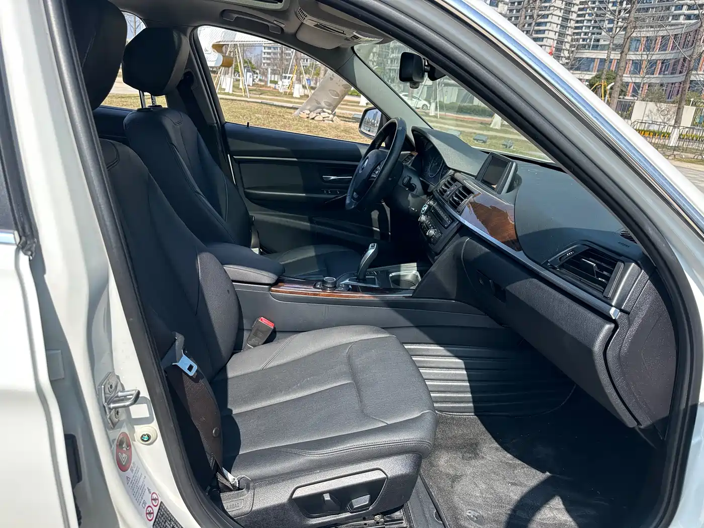 BMW 3 Series 2013 Facelift 320Li Style Design Package фото 10